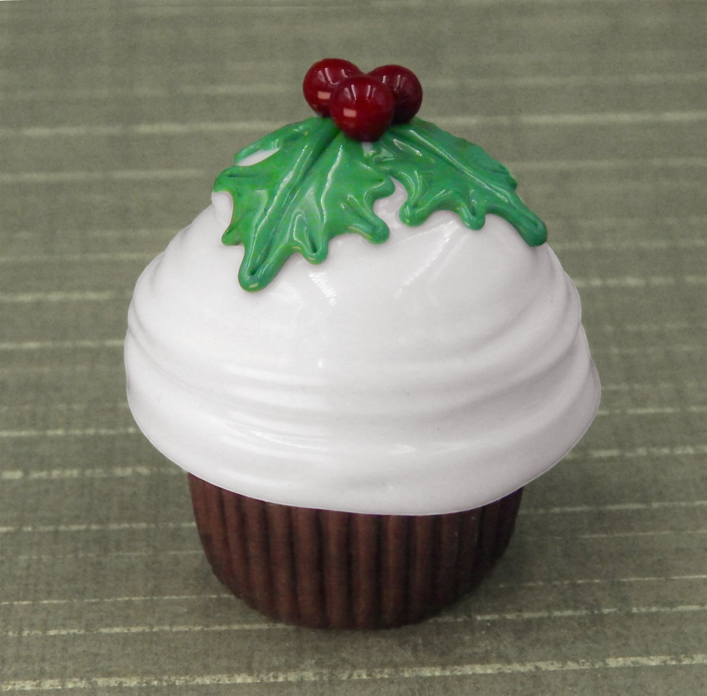 Christmas Holly Cupcake Truffle (27-401CW)