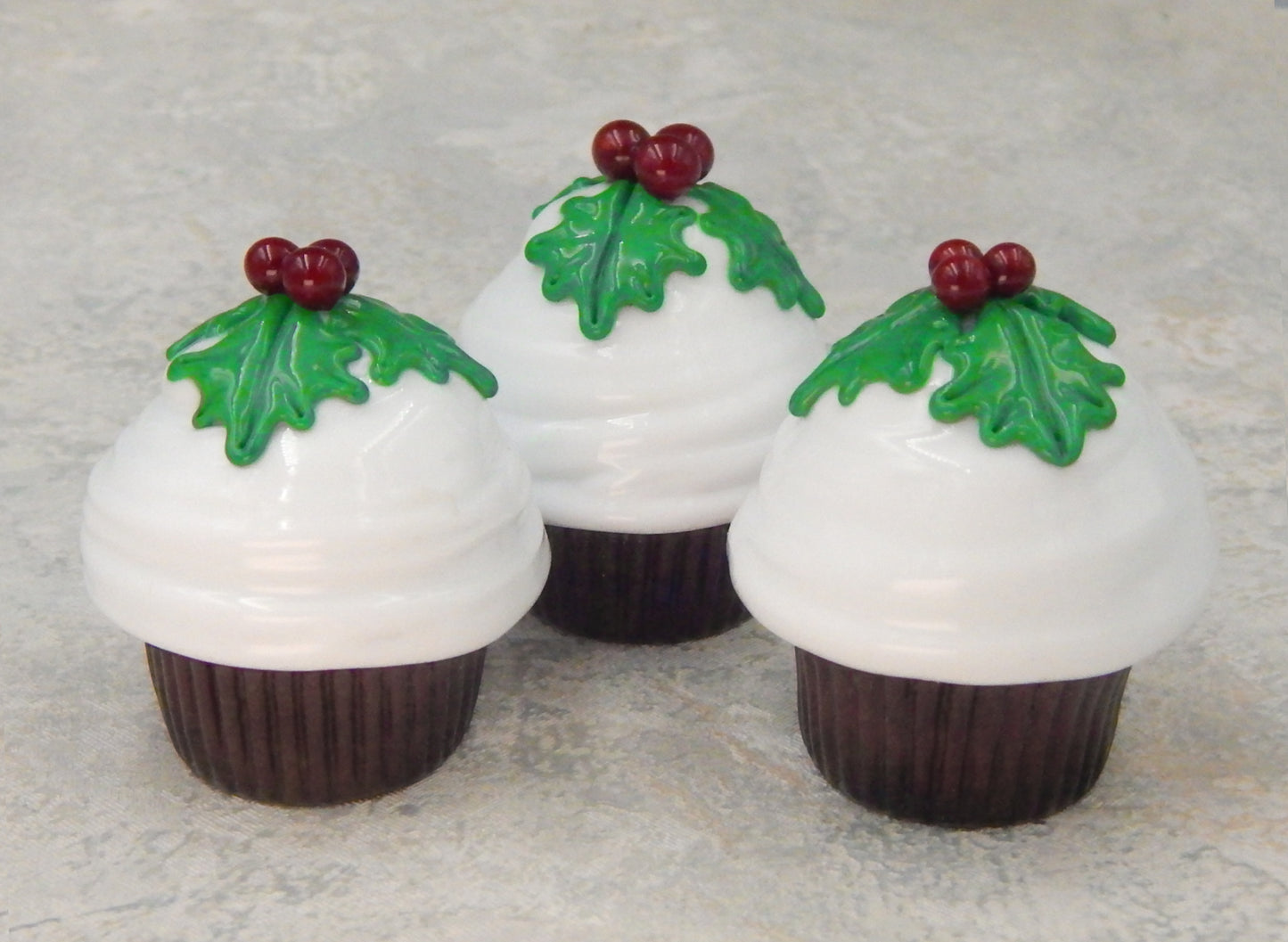 Christmas Holly Cupcake Truffle (27-401CW)