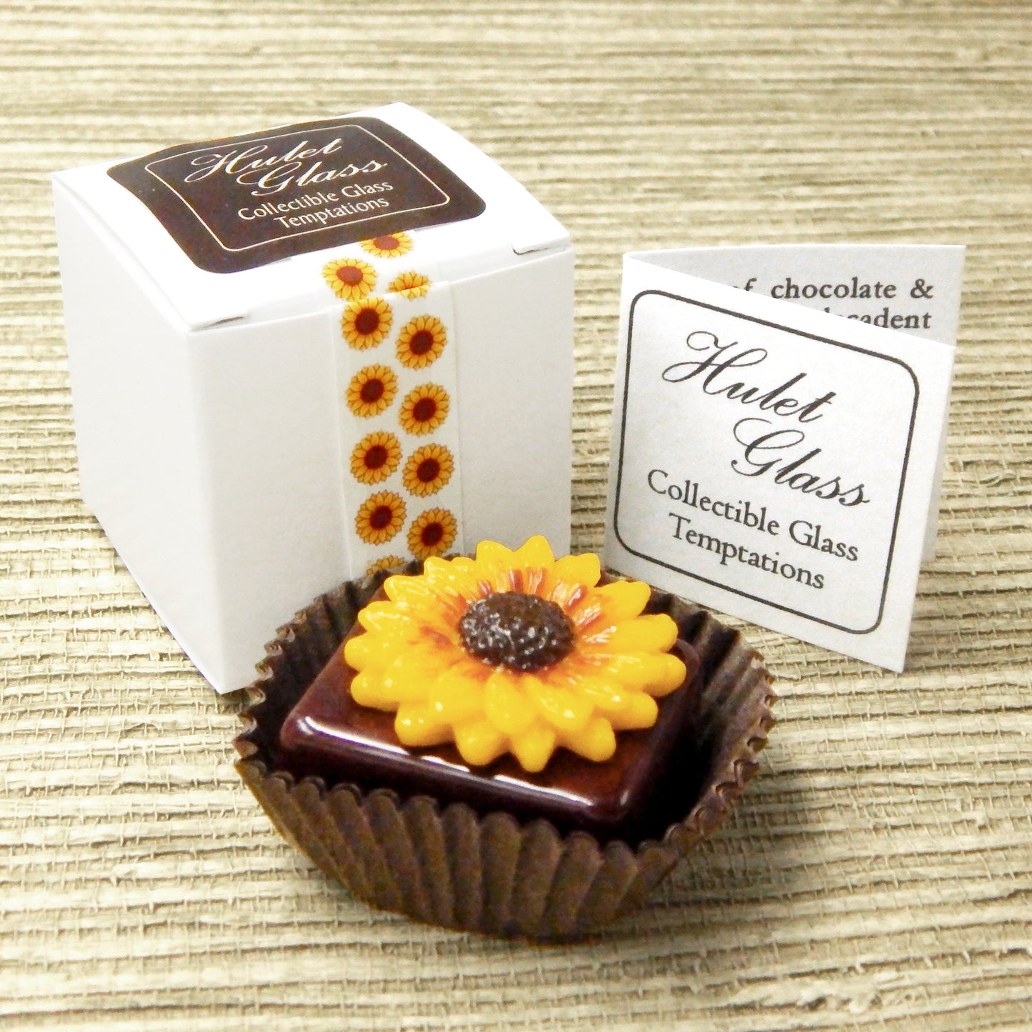 Sunflower Chocolate Petit Four  (81-125CL)