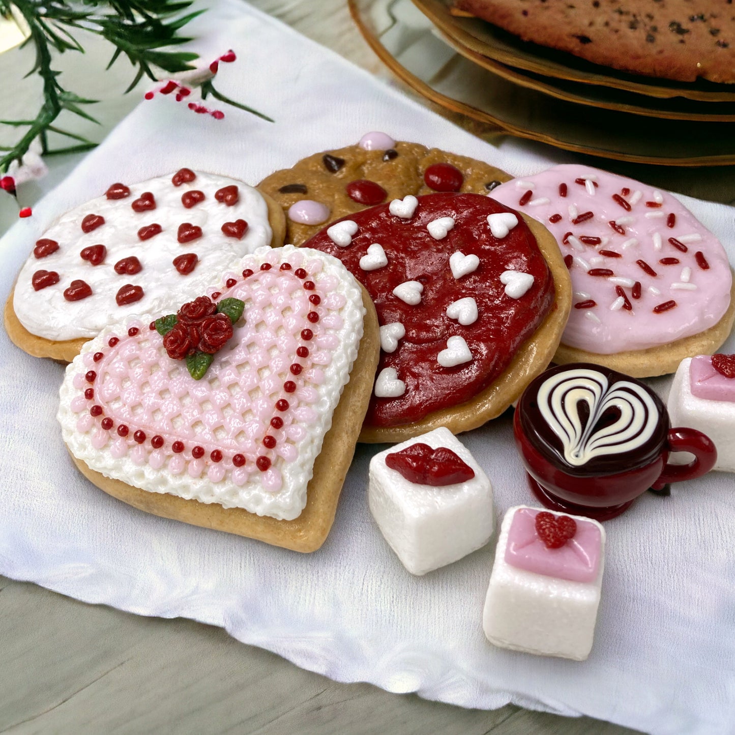 Valentine Glass Pink Sugar Cookie with Red & White Sprinkles (76-223SHW)