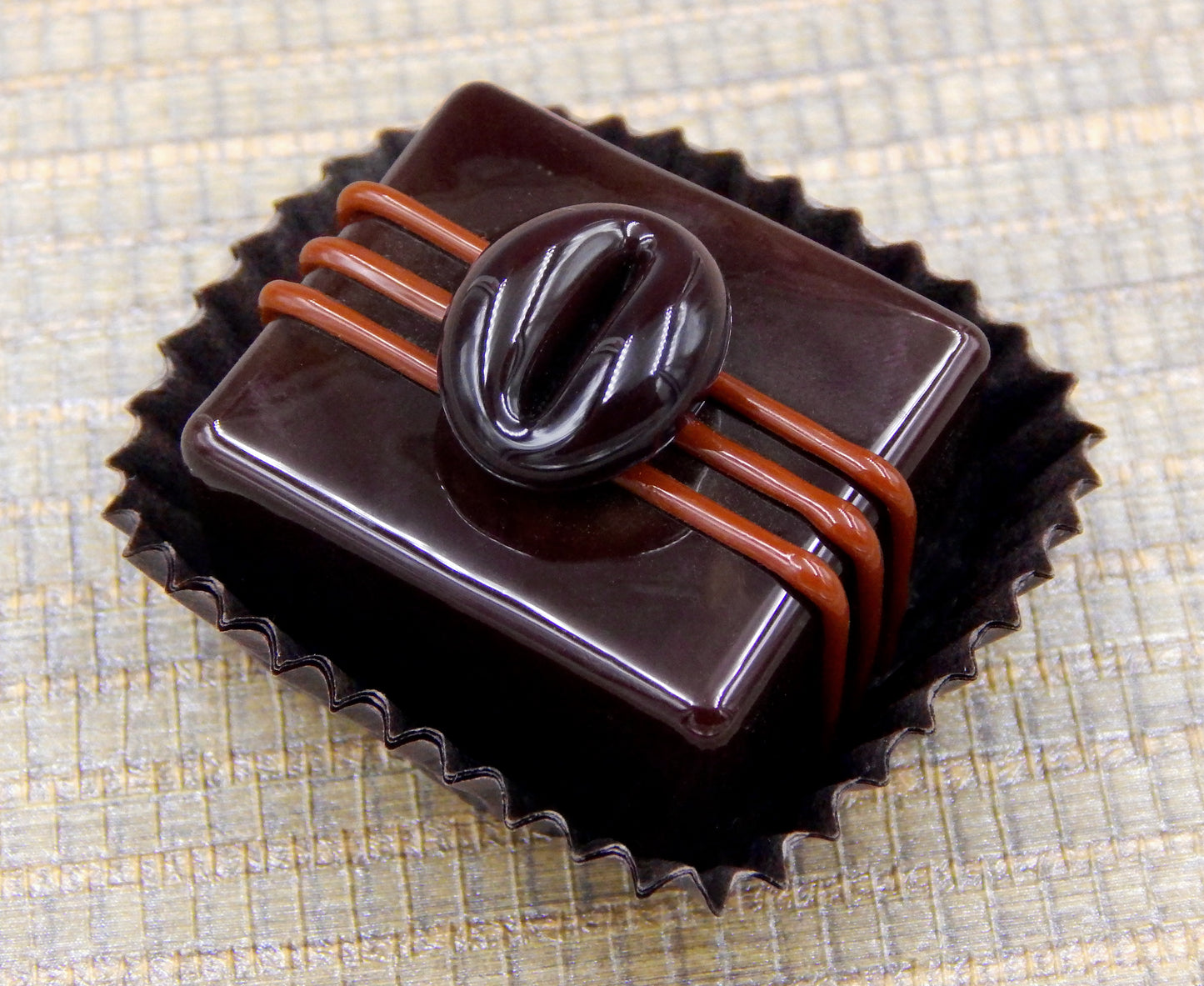 Chocolate Treat with Coffee Bean (12-028+)