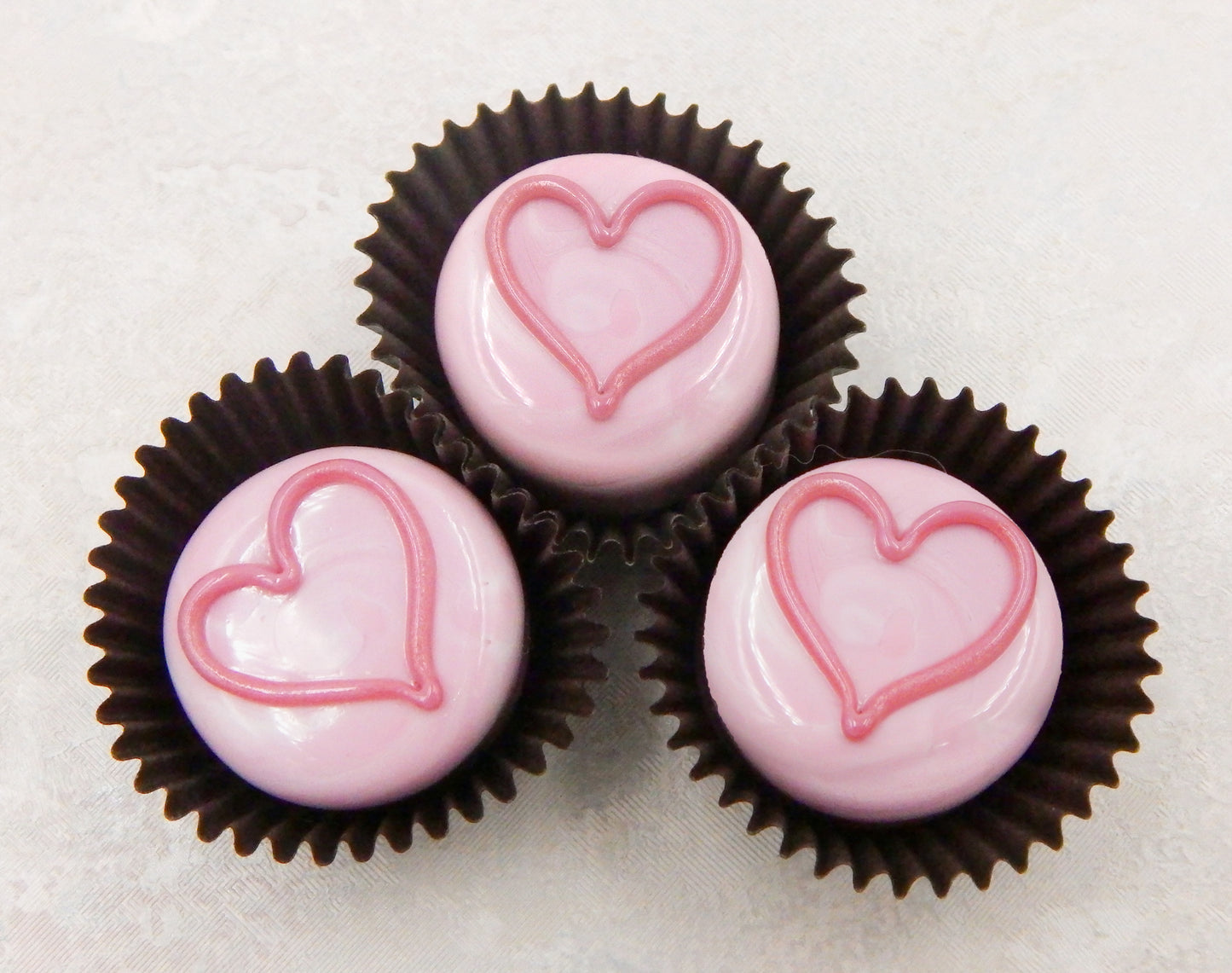 Chocolates with Line Hearts - Assorted Colors (14-011+)