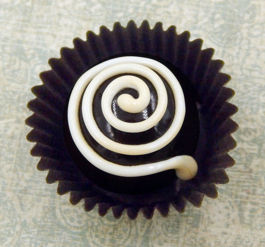 Chocolate Treat with Vanilla Spiral (16-047CV)