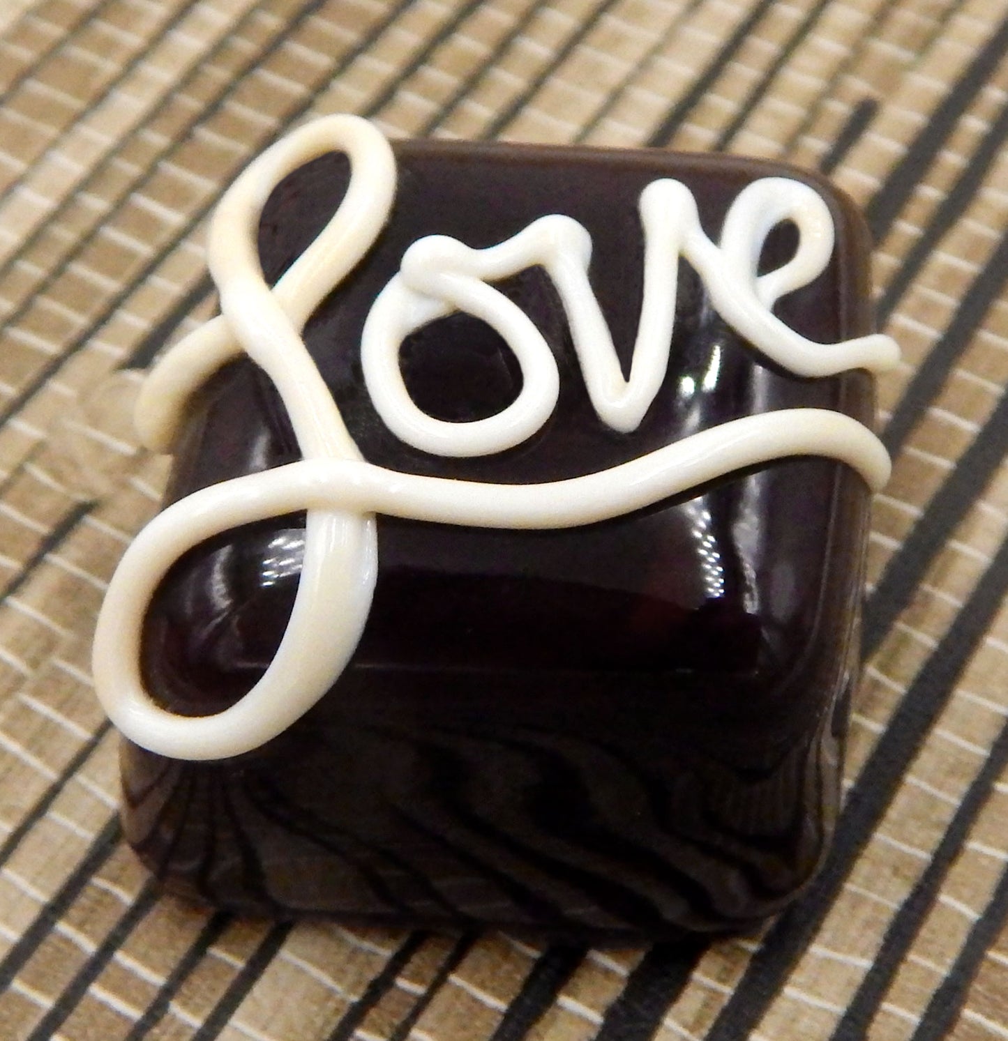 Chocolate & Vanilla "Love" Treat (17-012CV)