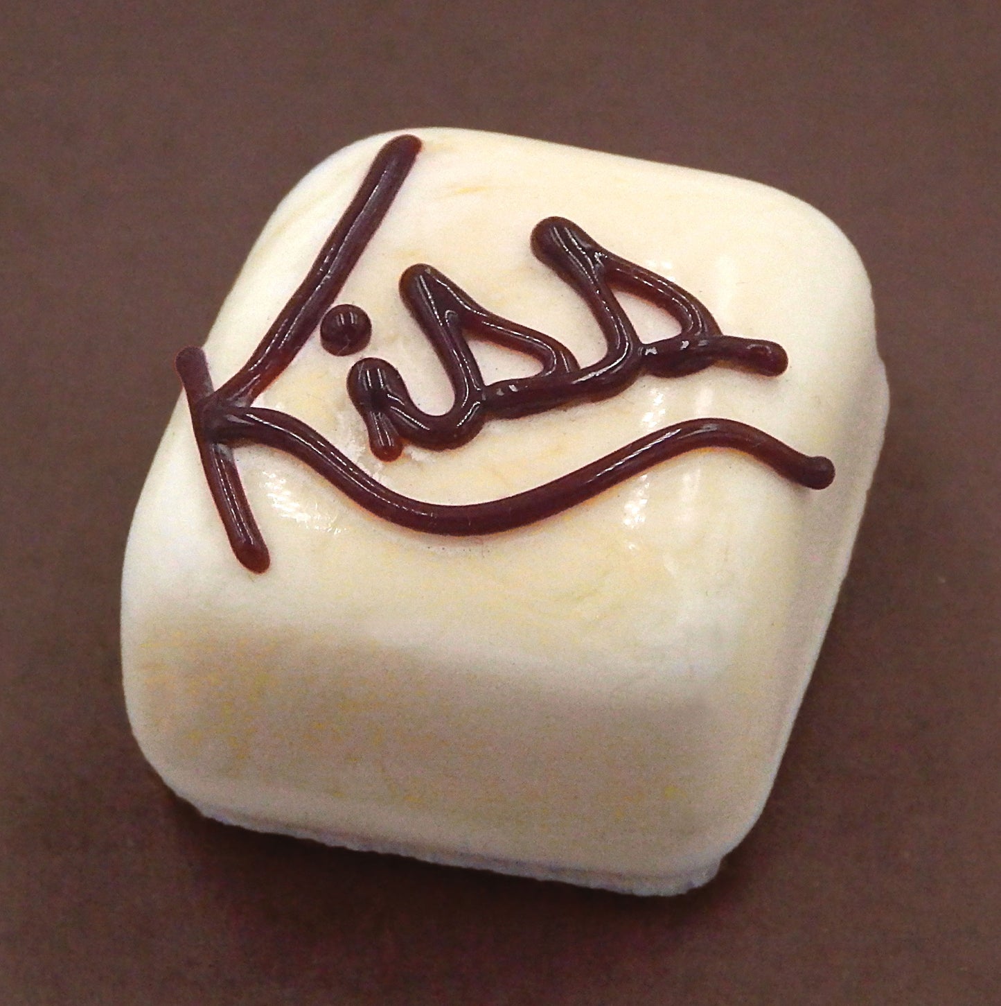 Vanilla & Chocolate "Kiss" (17-022VC)