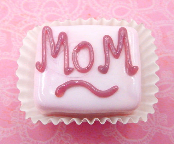 Strawberry 'MOM' Chocolate (17-052SR)