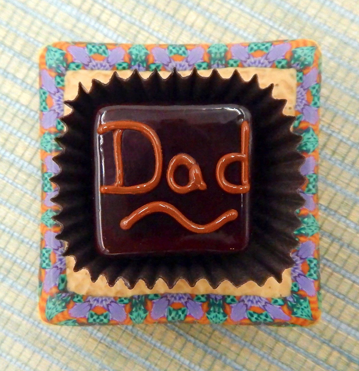 Chocolate 'Dad' Father's Day Treat (17-054CA)