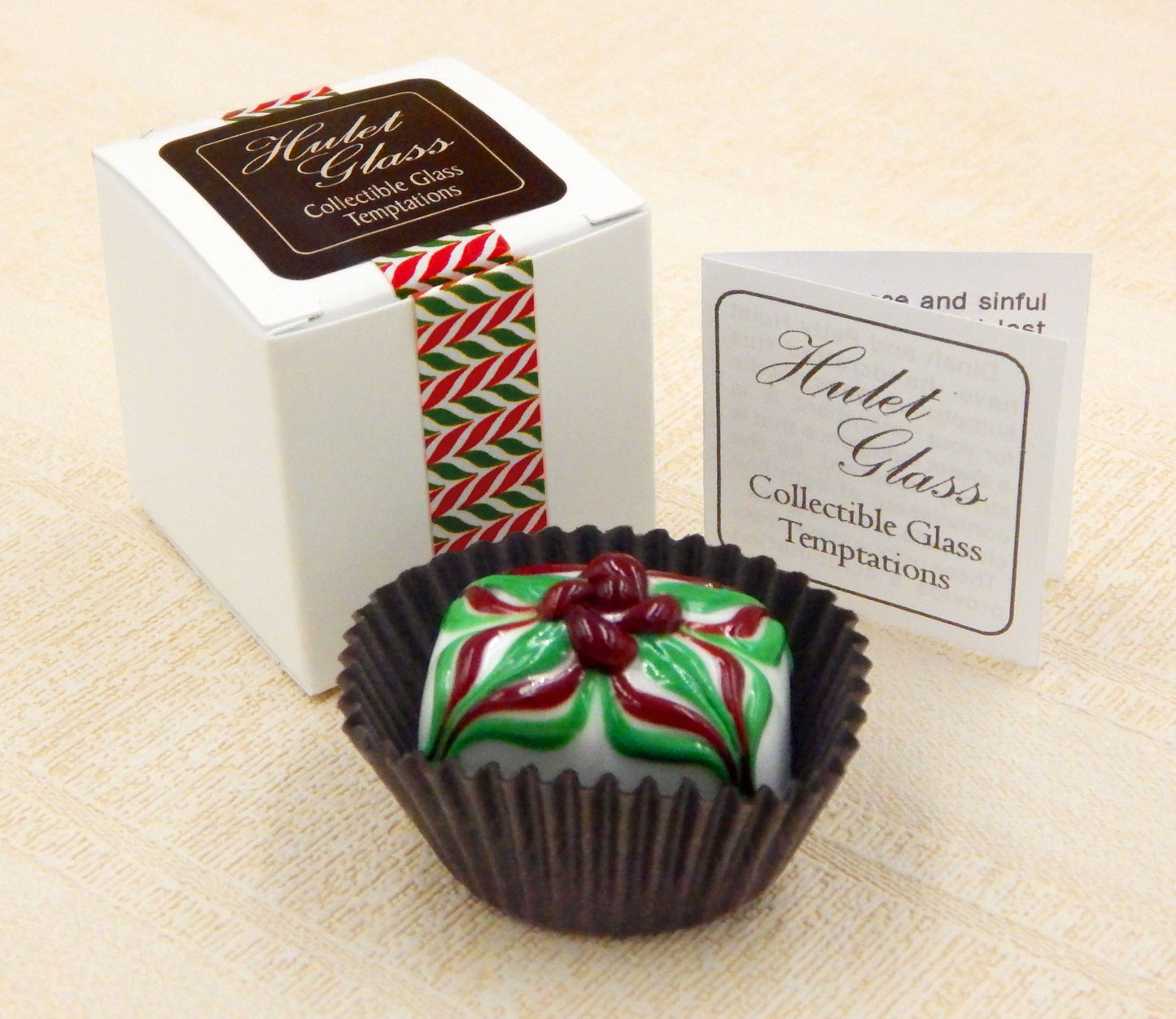 Cherry & Wintergreen Christmas Chocolate Treat (18-058+)