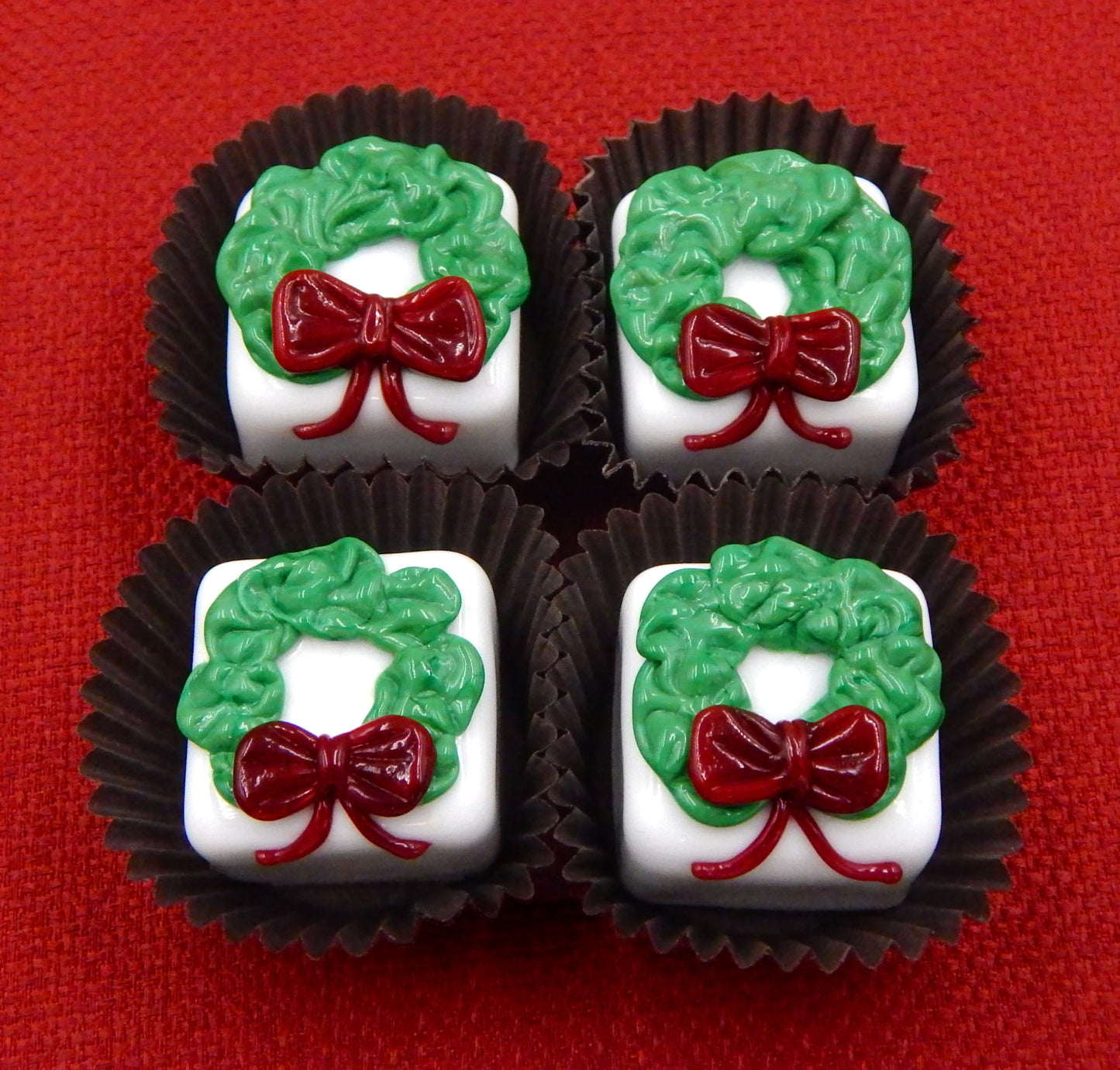 Christmas Wreath Chocolate (22-014+)