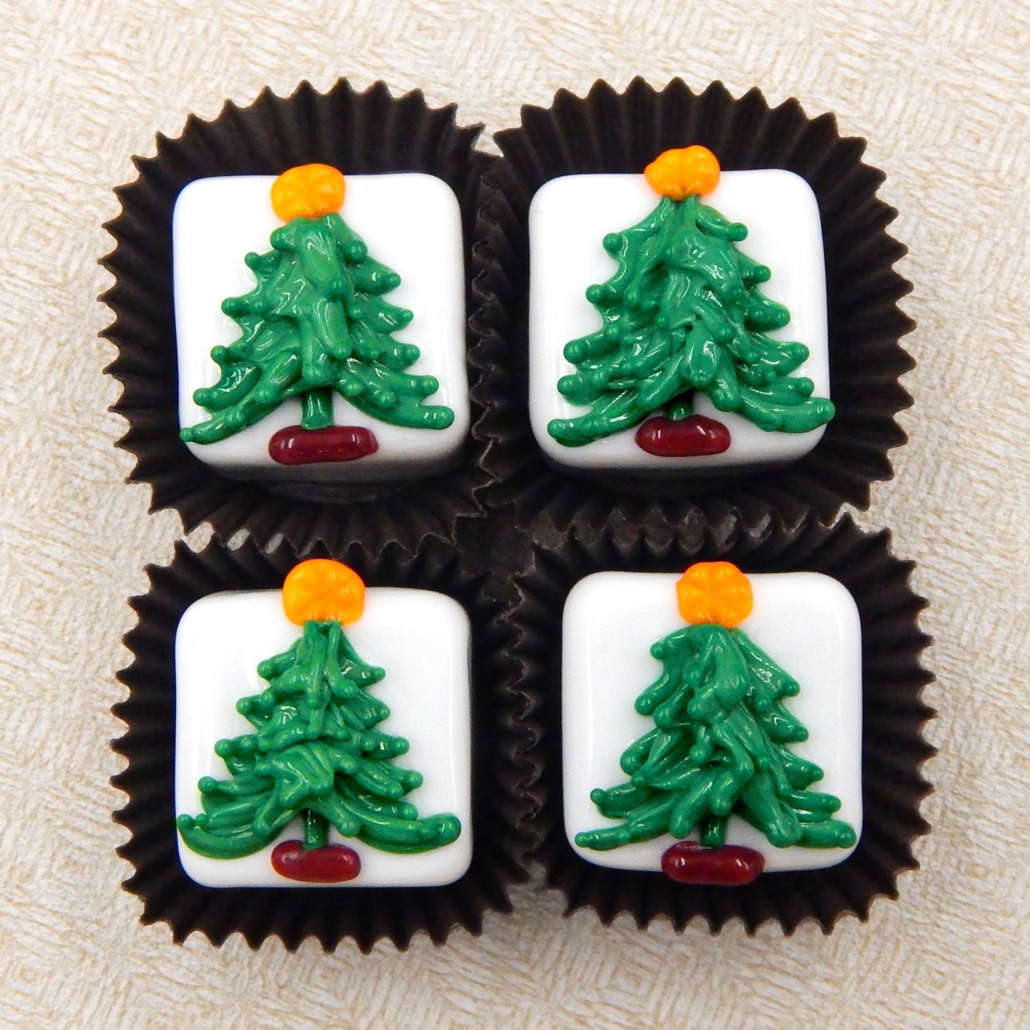 Christmas Tree Chocolate (22-034+)