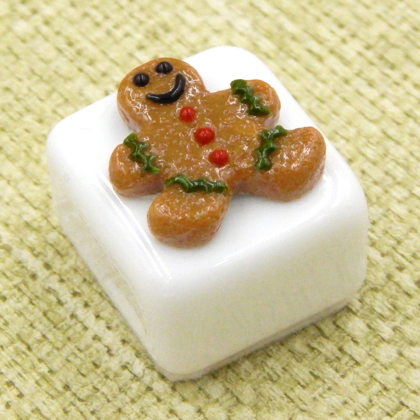 Christmas Gingerbread Boy White Chocolate (22-066W)