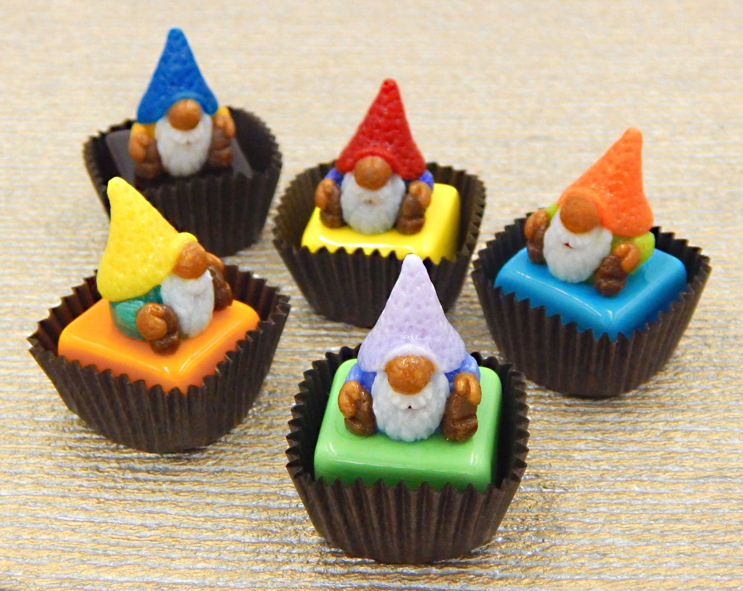 Gnome with Blue Hat Petit Four (22-301C)