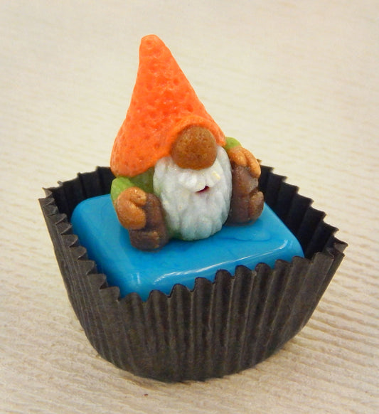 Gnome with Orange Hat Petit Four (22-301Q)