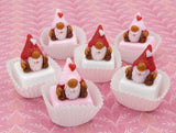 Valentine Gnome with Pink Hat Petit Four (22-302S)