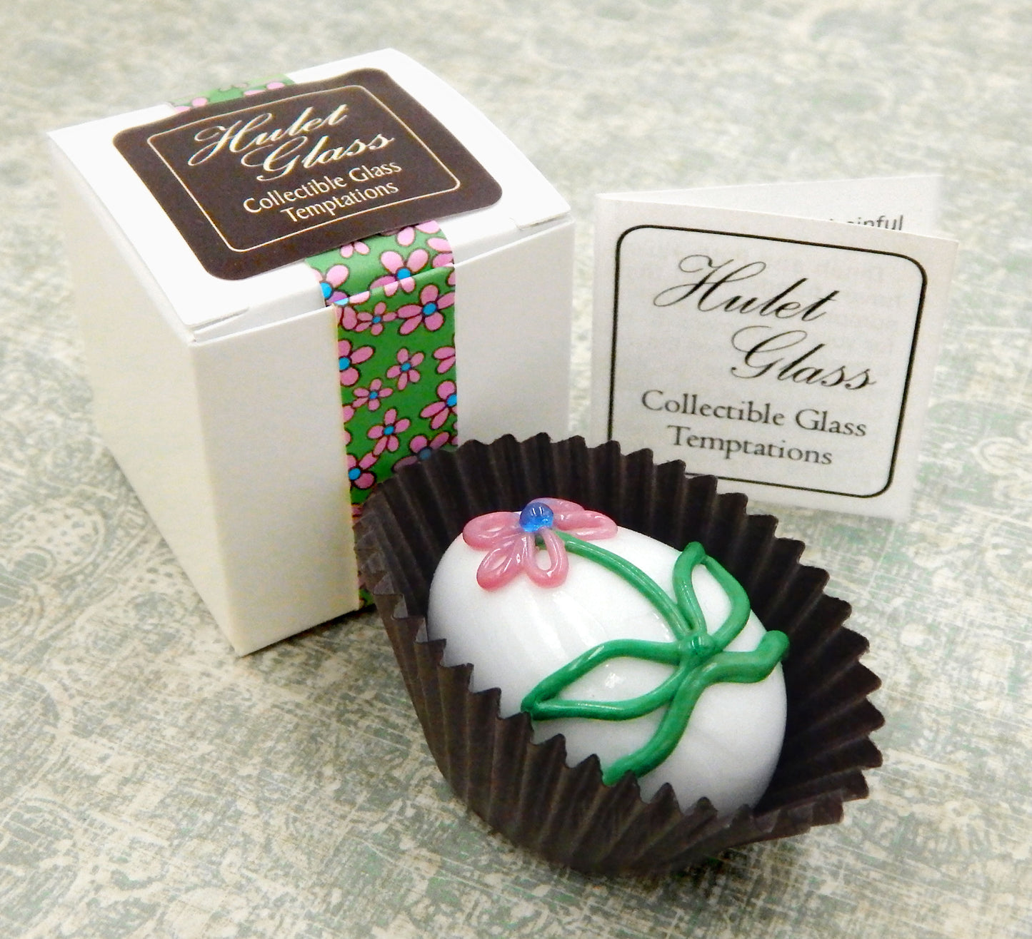 Decorated Easter Egg Chocolate with Flower (24-039+)