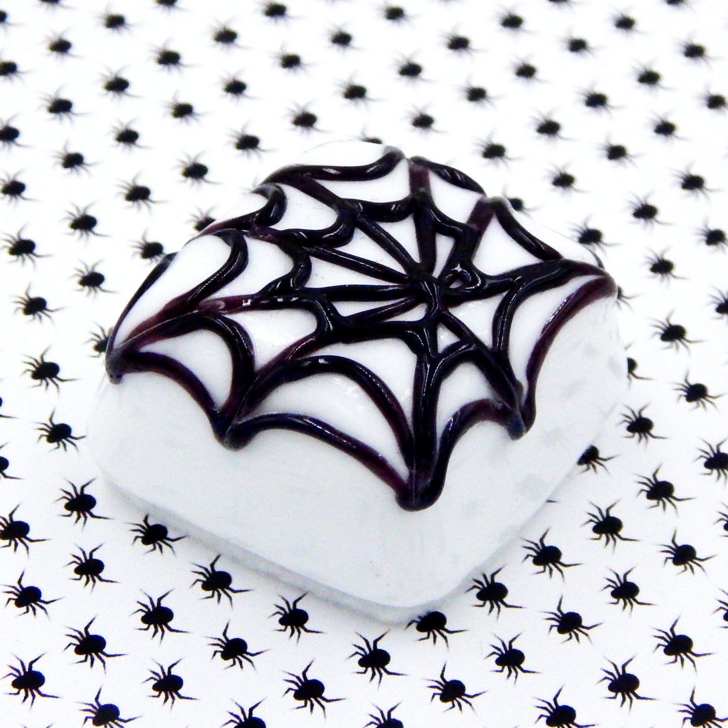 Spider Web Chocolate (25-012WK)