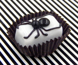 White Chocolate with Spider (25-043WK)