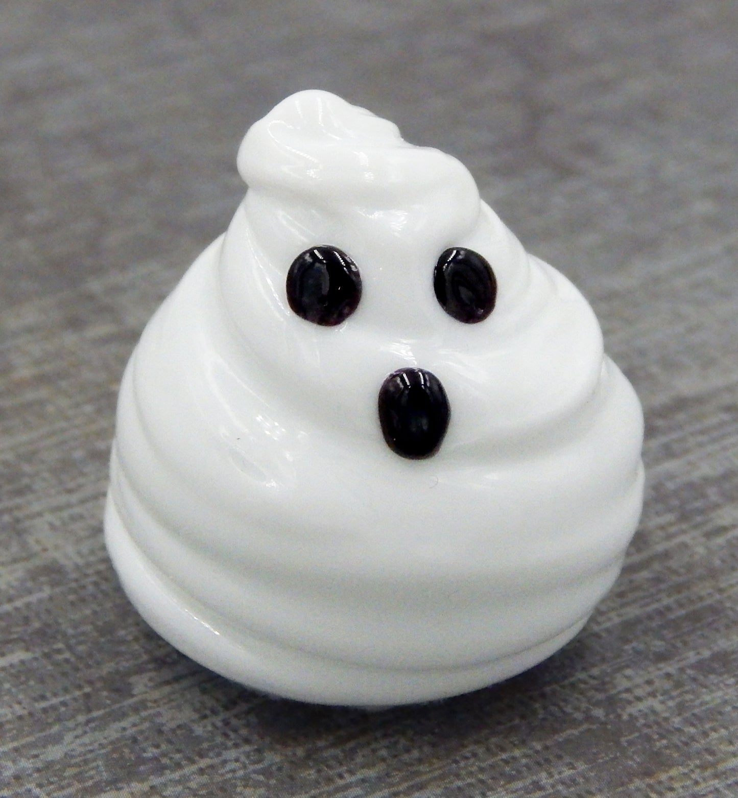 White Chocolate Meringue Ghost Halloween Treat (25-062W)