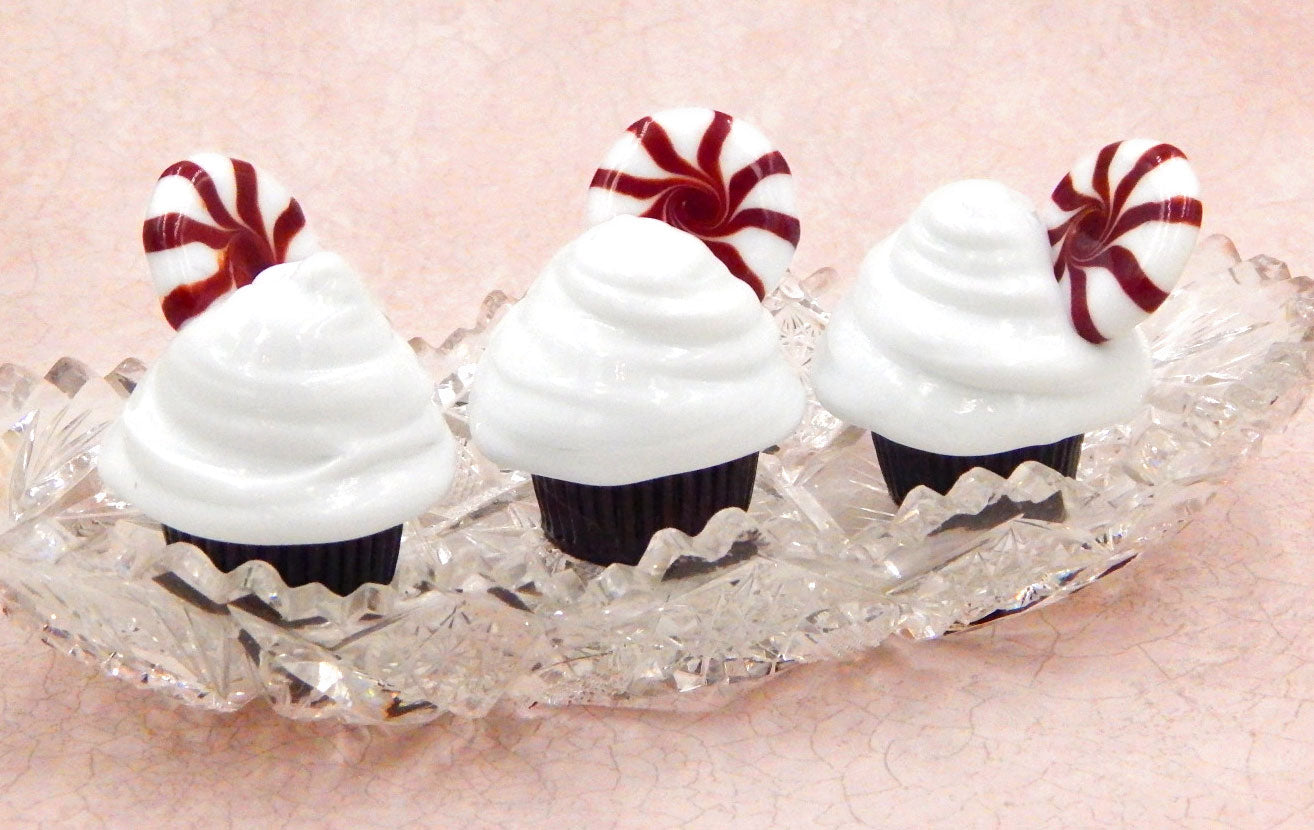 Peppermint Cupcake Truffle (27-202CW)