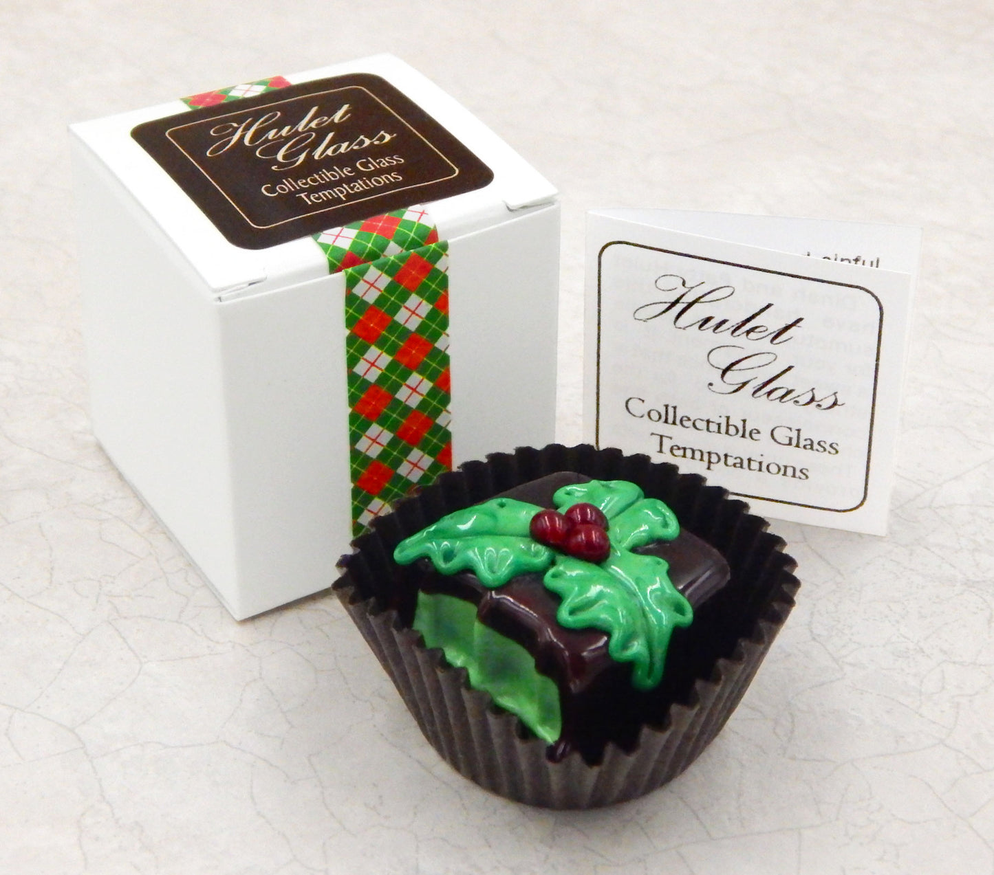 Bitten Christmas Chocolate Holly with Mint Filling (B22-024CM)