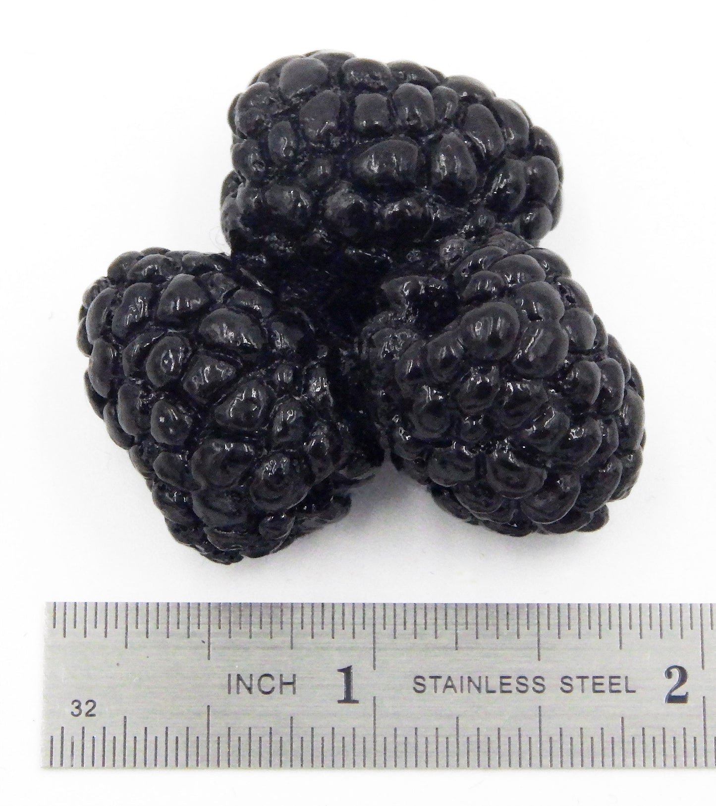 Blackberry Cluster (MP14-021)